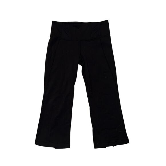 Lululemon Tadasana Slit Crop Women's Size 8 Black Luon Mid Rise 4 Way Stretch - Picture 1 of 5